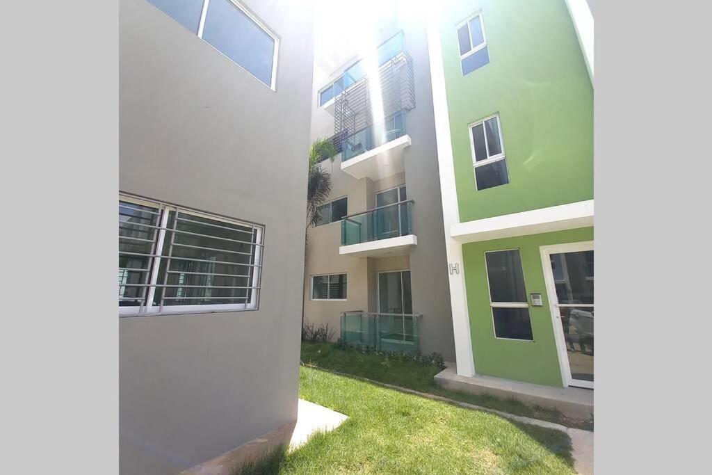 Confortable Apartamento De 3 Tres Habitaciones, Con Hermosa Vista De Area Verde, Ademas De Piscinas Y Juegos Infantiles En Area Recreativa Santiago De Los Caballeros Εξωτερικό φωτογραφία
