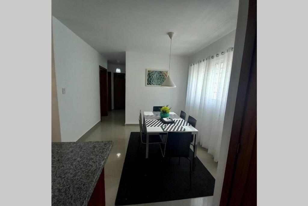 Confortable Apartamento De 3 Tres Habitaciones, Con Hermosa Vista De Area Verde, Ademas De Piscinas Y Juegos Infantiles En Area Recreativa Santiago De Los Caballeros Εξωτερικό φωτογραφία