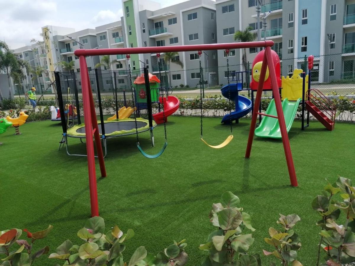 Confortable Apartamento De 3 Tres Habitaciones, Con Hermosa Vista De Area Verde, Ademas De Piscinas Y Juegos Infantiles En Area Recreativa Santiago De Los Caballeros Εξωτερικό φωτογραφία